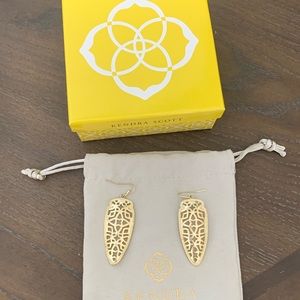 Kendra Scott Sadie earings